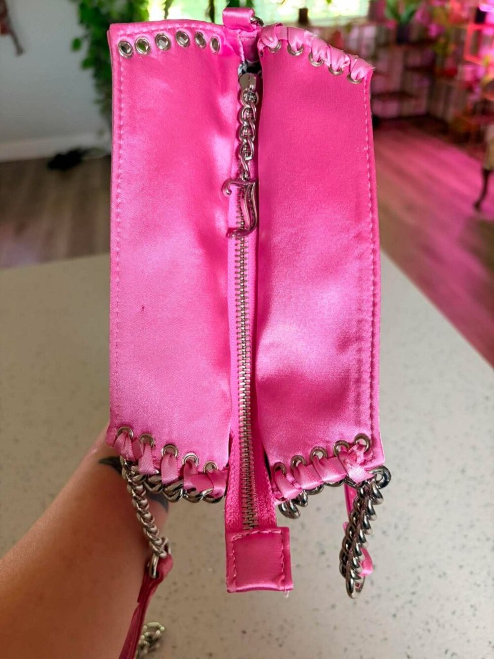 COLLECTOR Juicy Couture Hot Pink Rhinestone Satin Shoulder Bag | Y2K McBling - Picture 3 of 5